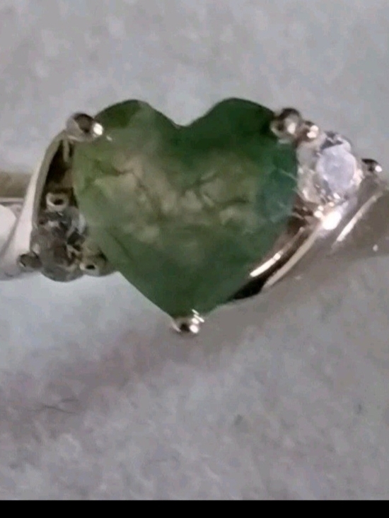 Jewelry - Heart-Shaped Green Gemstone Ring with Clear Accents - Women Jewelry